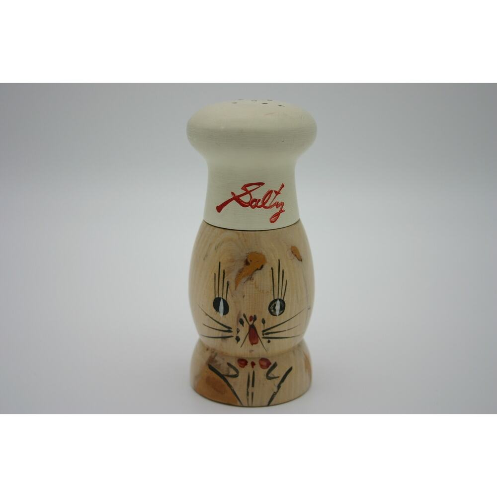 Salt and Pepper Shakers Salty and Peppy Cats Vintage Wood Hand Painted Kitschy - Picture 9 of 9